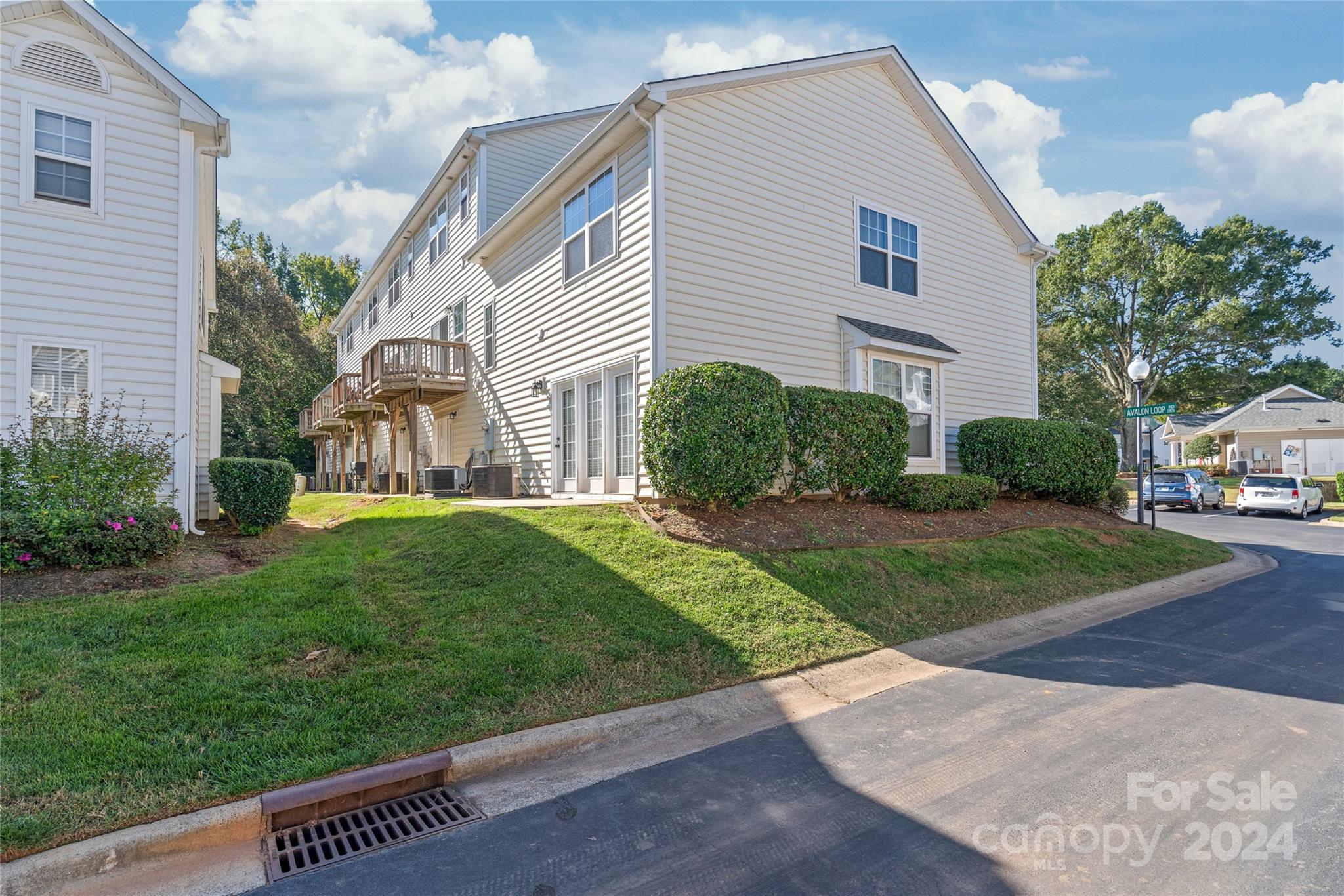 2826 Avalon Loop Road Charlotte, NC 28269 - Photo 34 of 35 Gallery Image 34