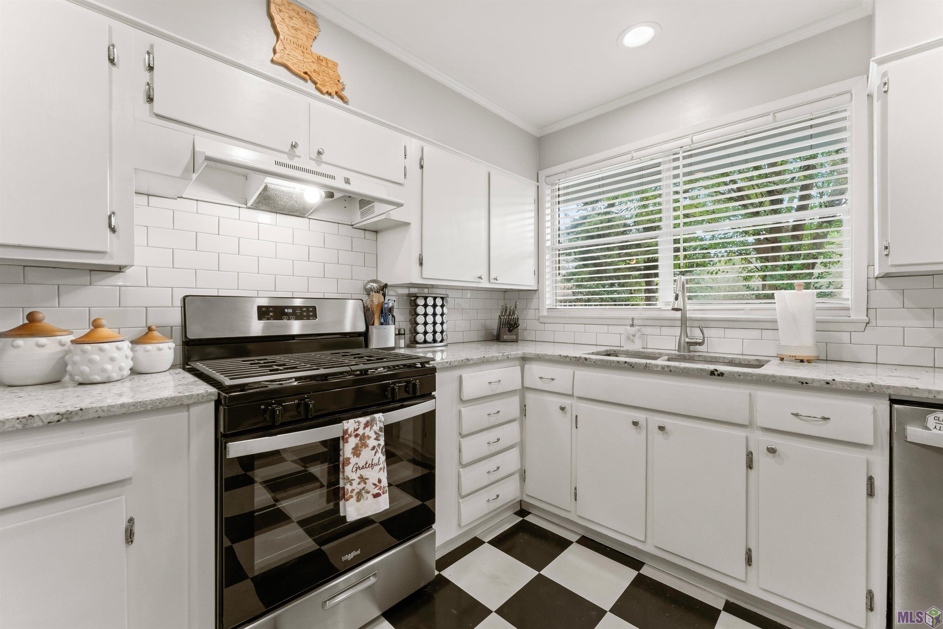 8130 Rainbow Drive Baton Rouge, LA 70809 - Photo 13 of 25