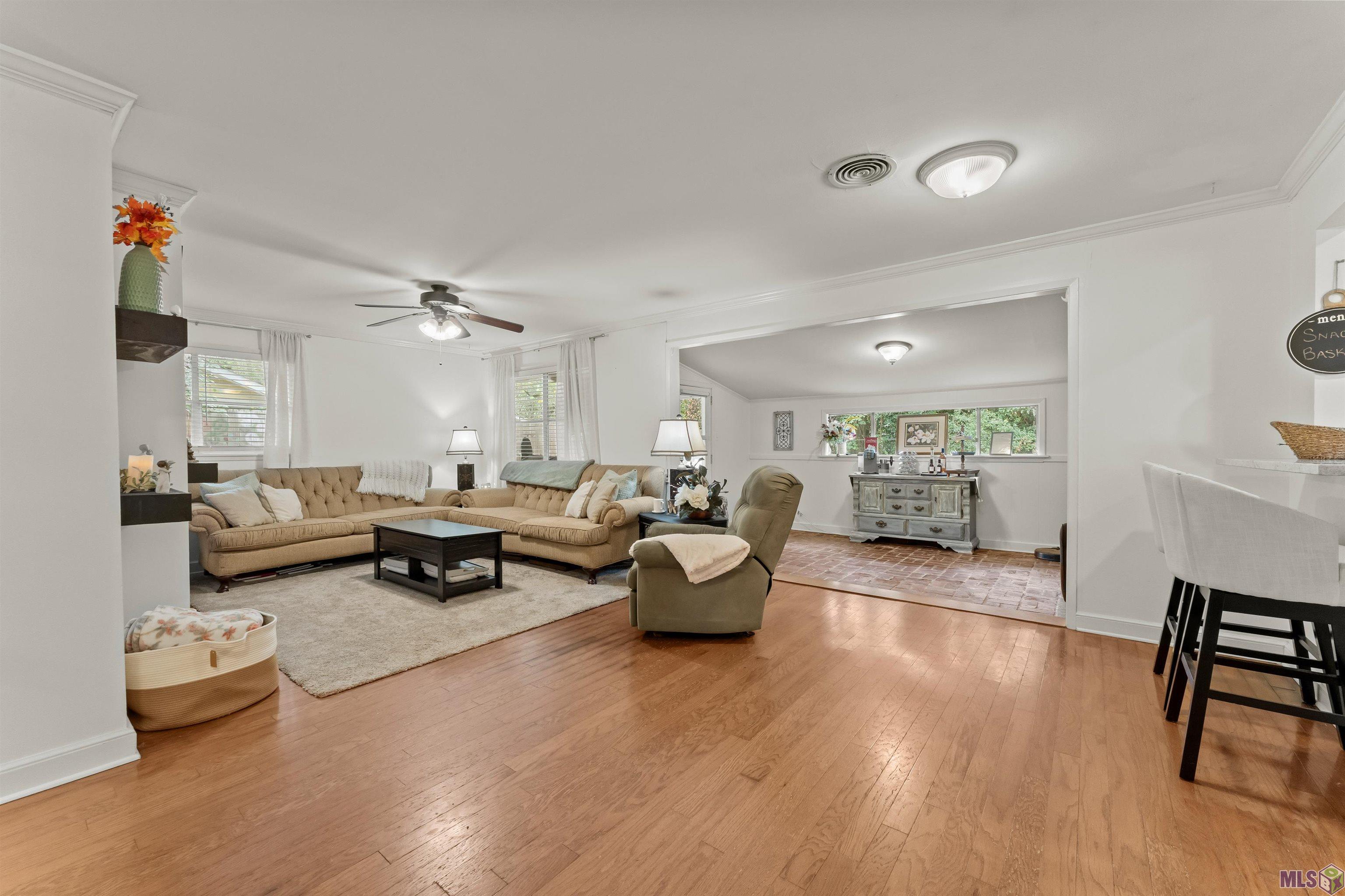 8130 Rainbow Drive Baton Rouge, LA 70809 - Photo 3 of 25