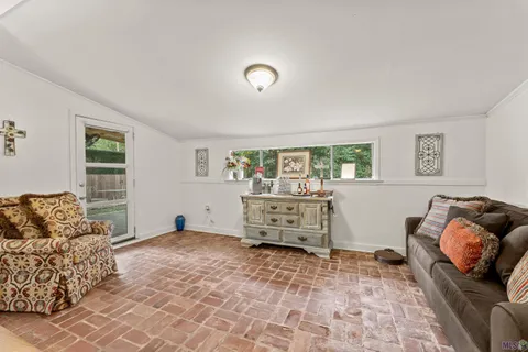 $230,000 | 8130 Rainbow Drive, Baton Rouge, LA 70809