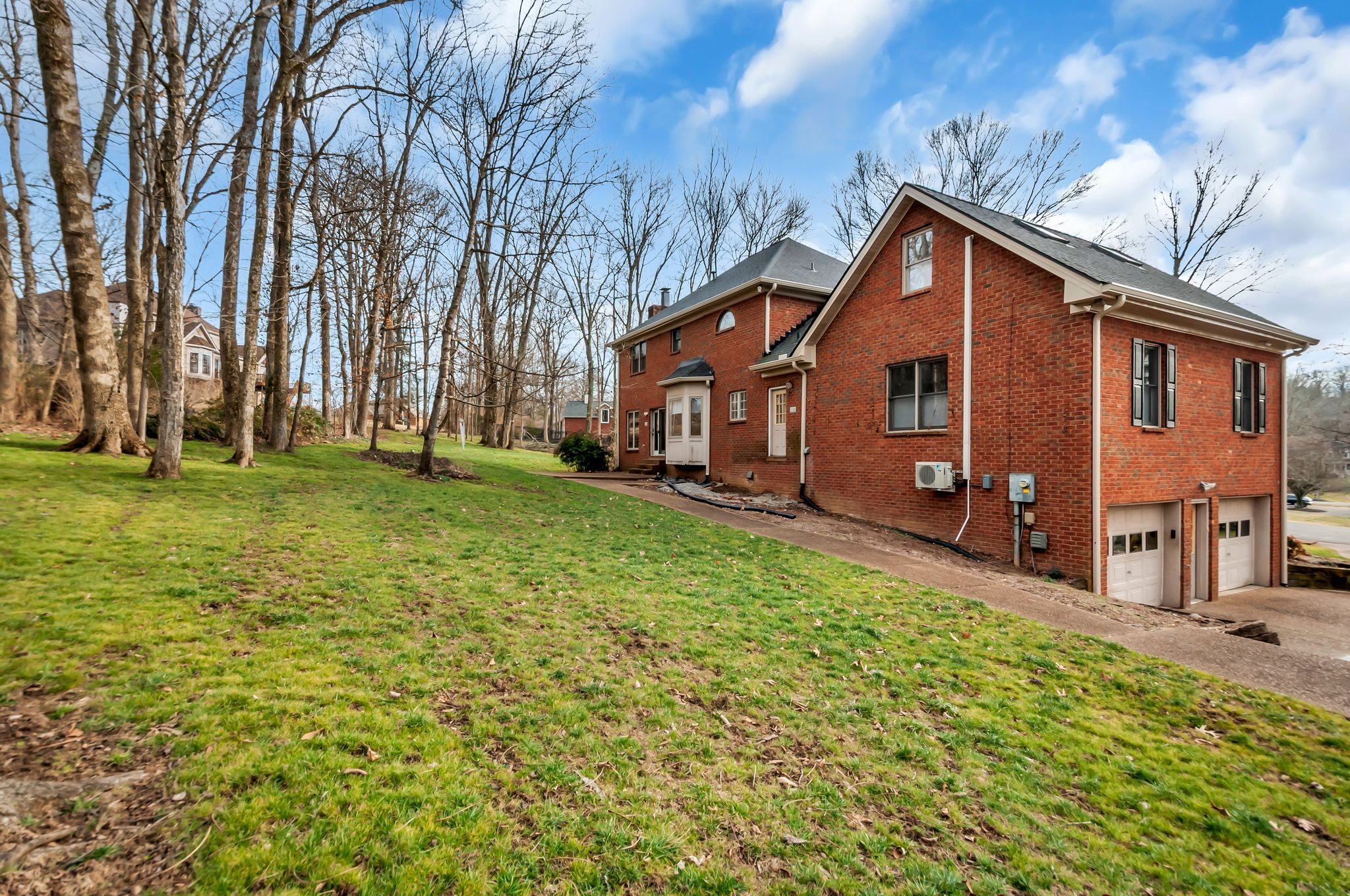 608 Cheshire Circle Franklin, TN 37069 - Photo 37 of 42 a front view of house with yard