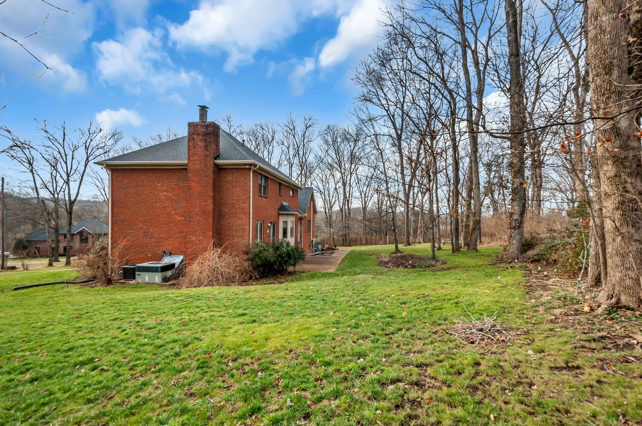 608 Cheshire Circle Franklin, TN 37069 - Photo 39 of 42 a view of a house with backyard