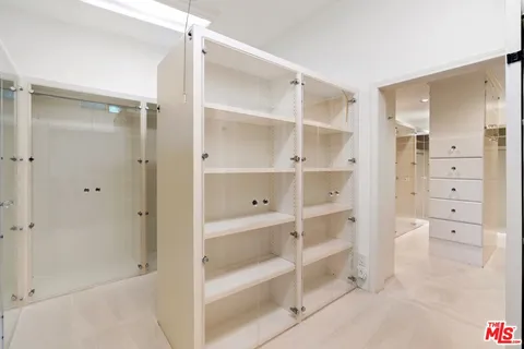 $7,995,000 | 521 North Rexford Drive, Beverly Hills, CA 90210