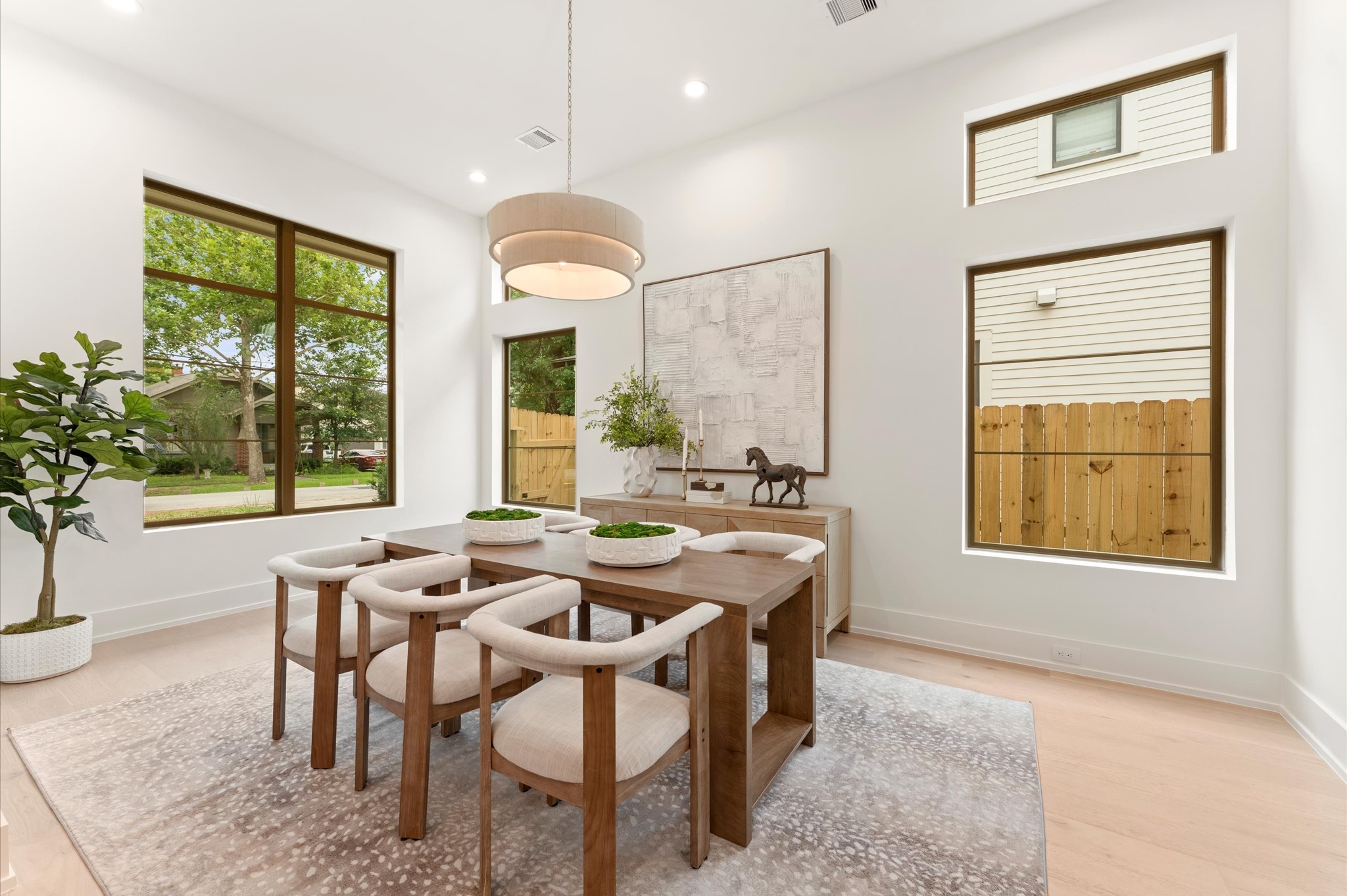 710 East 18th Street Houston, TX 77008 - Photo 9 of 48