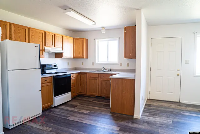 $600,000 | 351 North Kansas Avenue, Guernsey, WY 82214