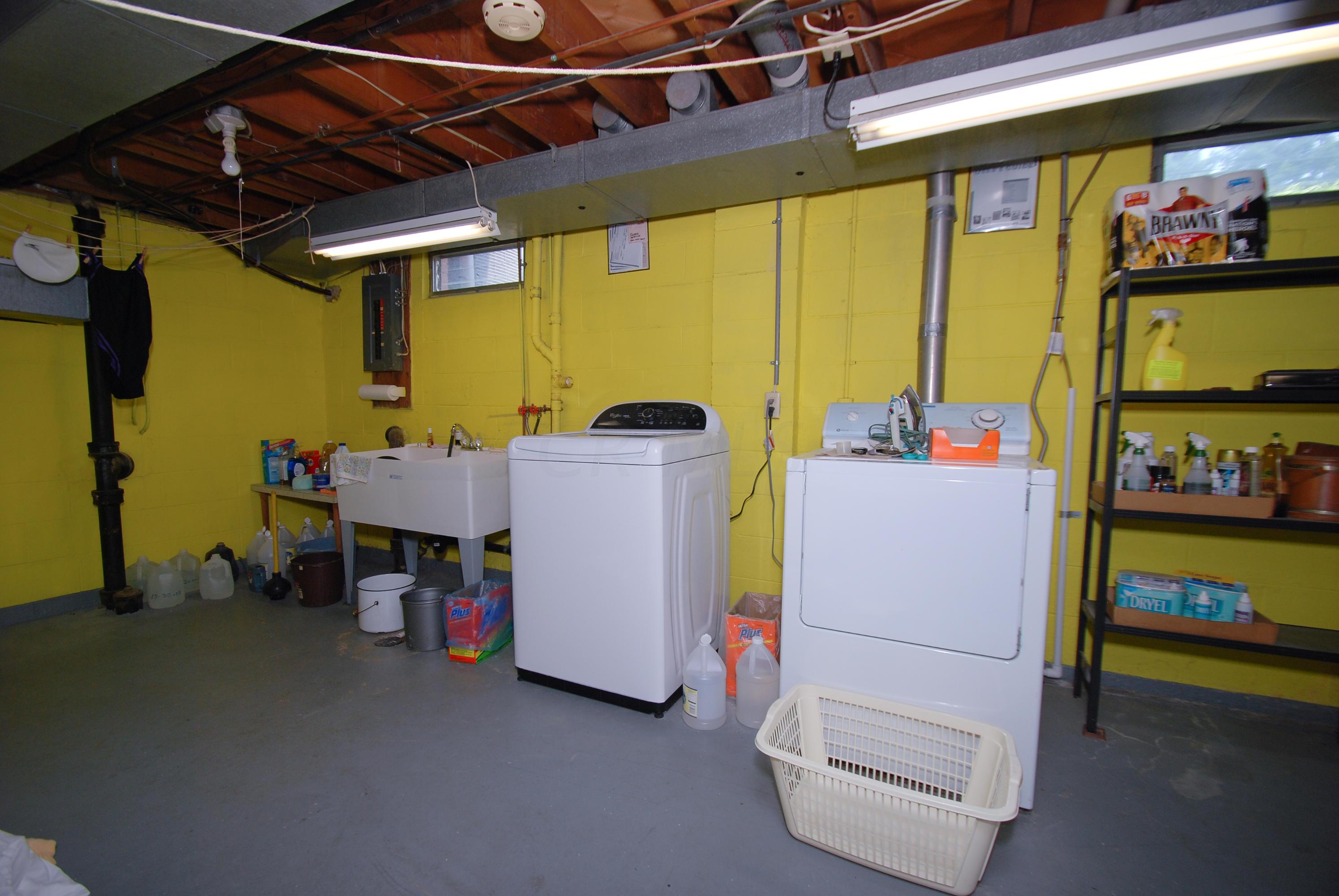 4474 Okell Road Columbus, OH 43224 - Photo 16 of 20 Gallery Image 16