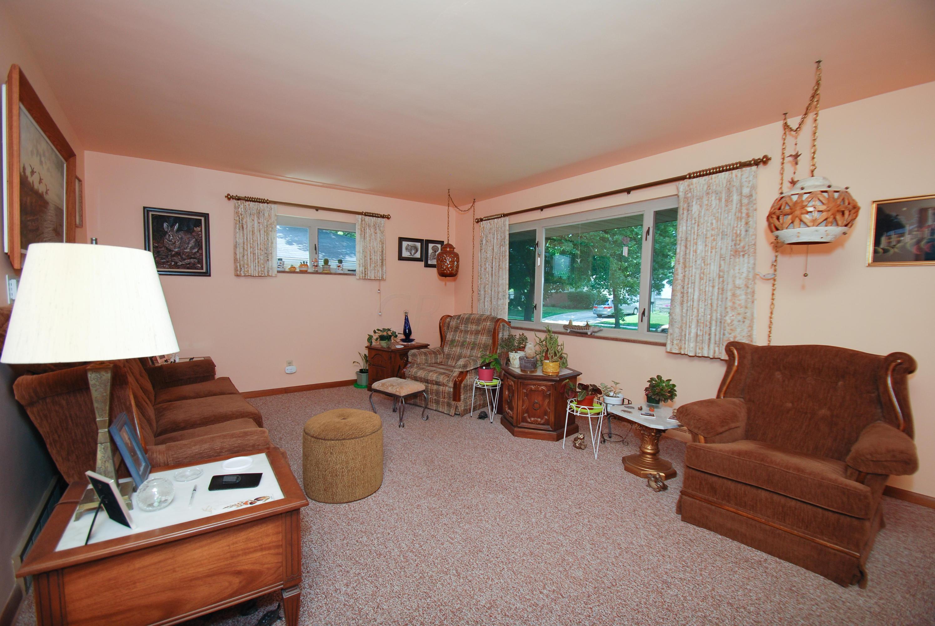 4474 Okell Road Columbus, OH 43224 - Photo 3 of 20 Gallery Image 3