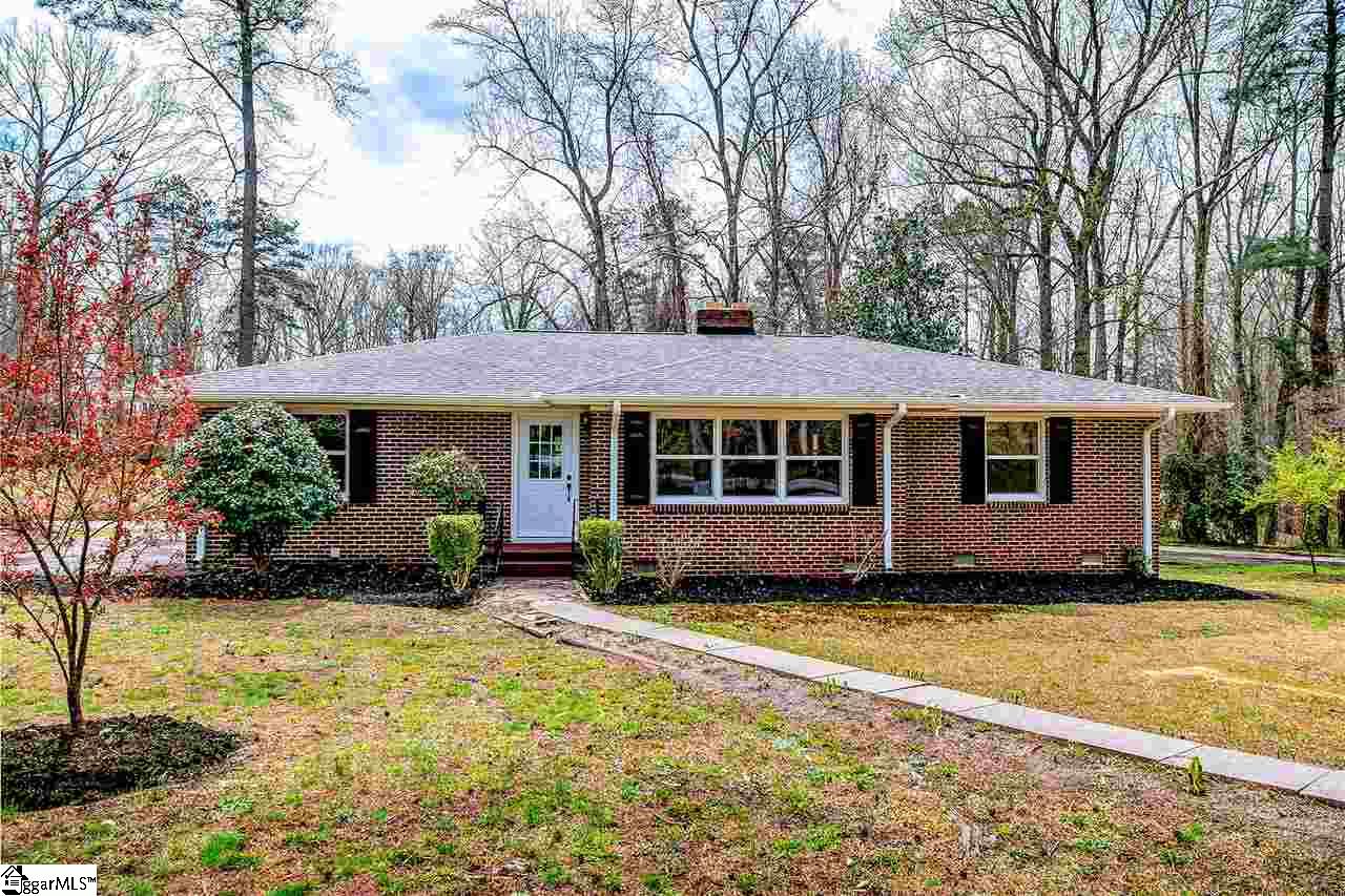 302 South Wingate Road Greenville, SC 29605 - Photo 1 of 36 Gallery Image 1
