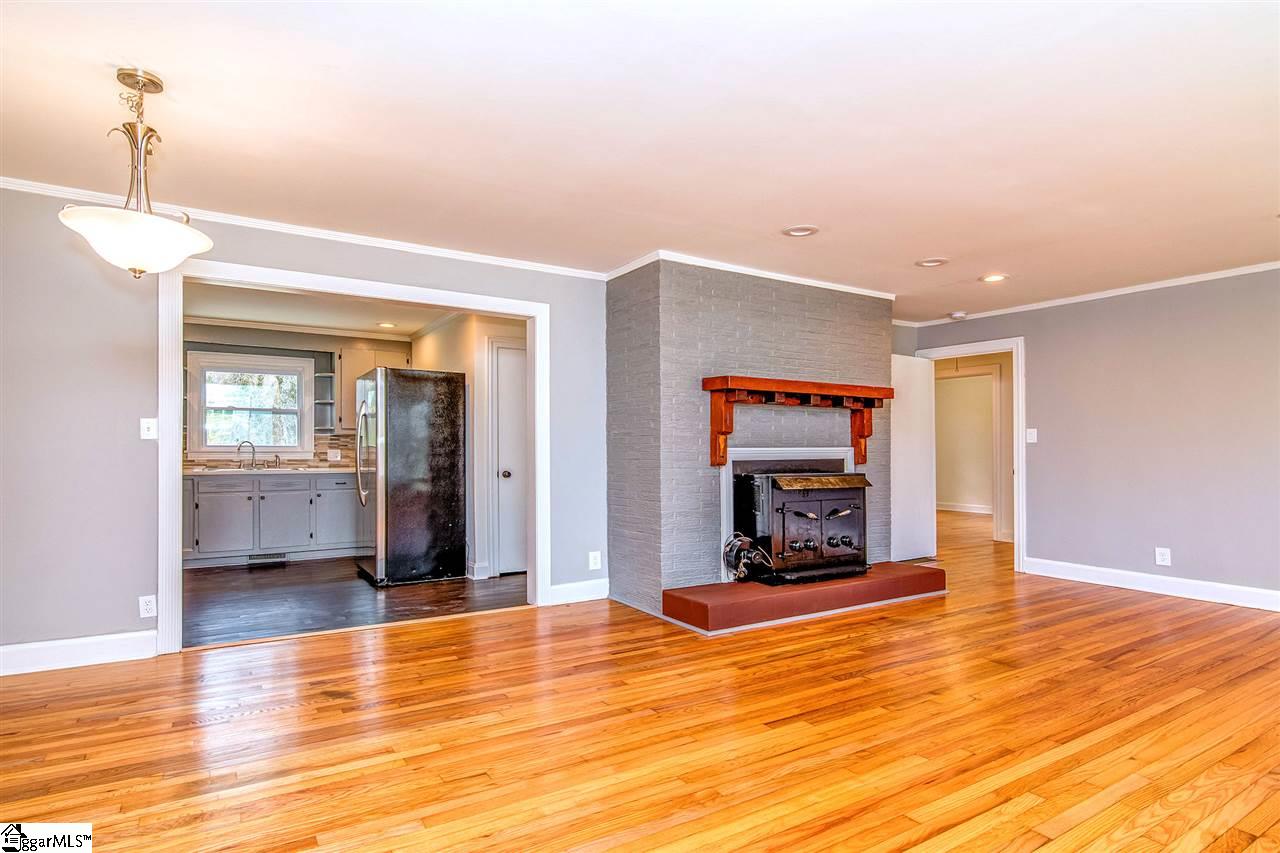302 South Wingate Road Greenville, SC 29605 - Photo 12 of 36 Gallery Image 12