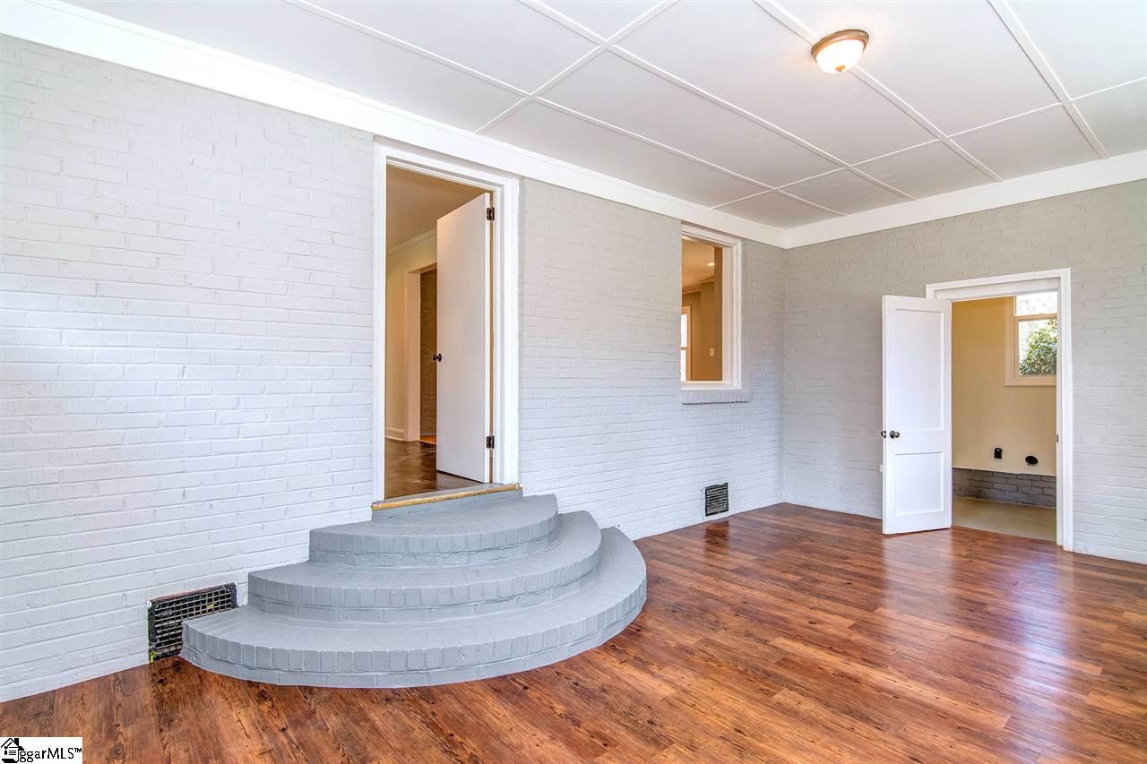 302 South Wingate Road Greenville, SC 29605 - Photo 20 of 36 Gallery Image 20