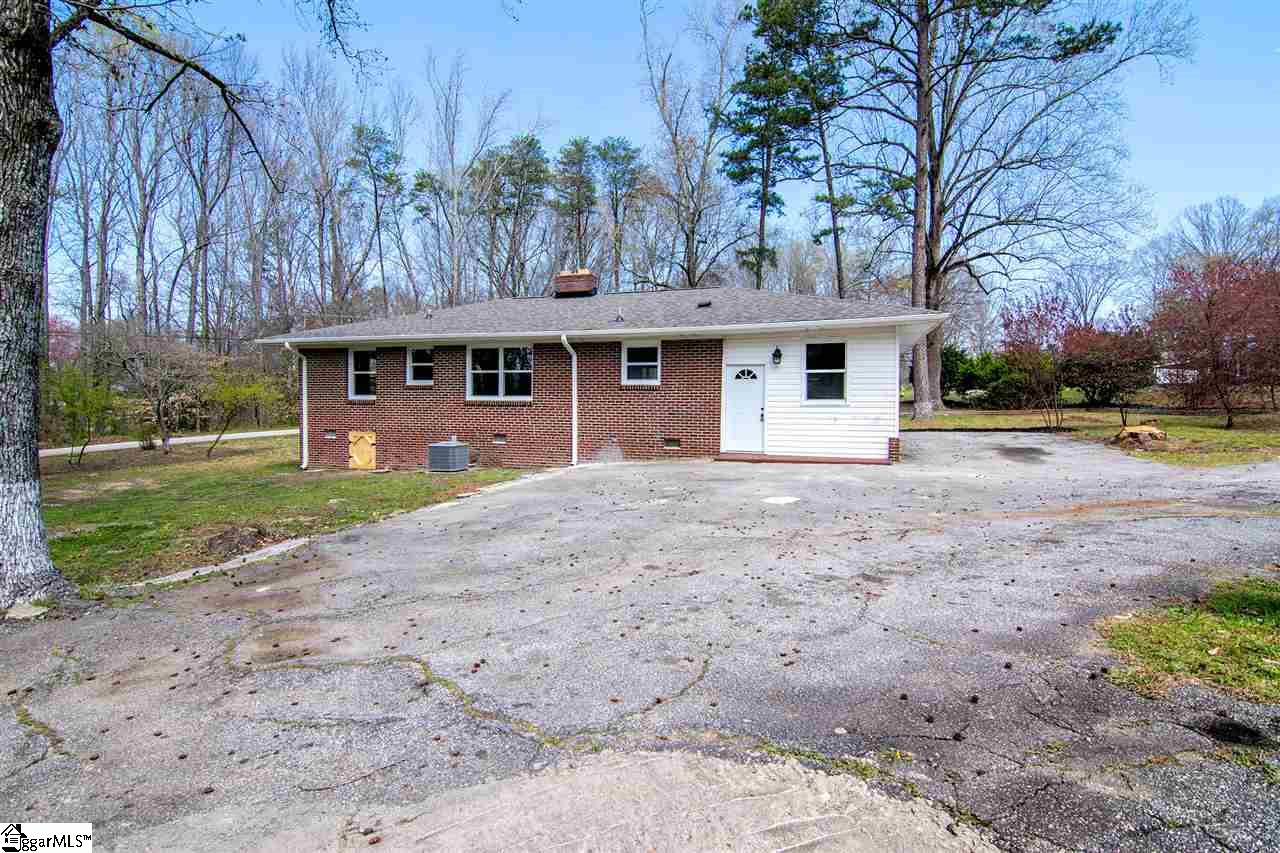 302 South Wingate Road Greenville, SC 29605 - Photo 24 of 36 Gallery Image 24