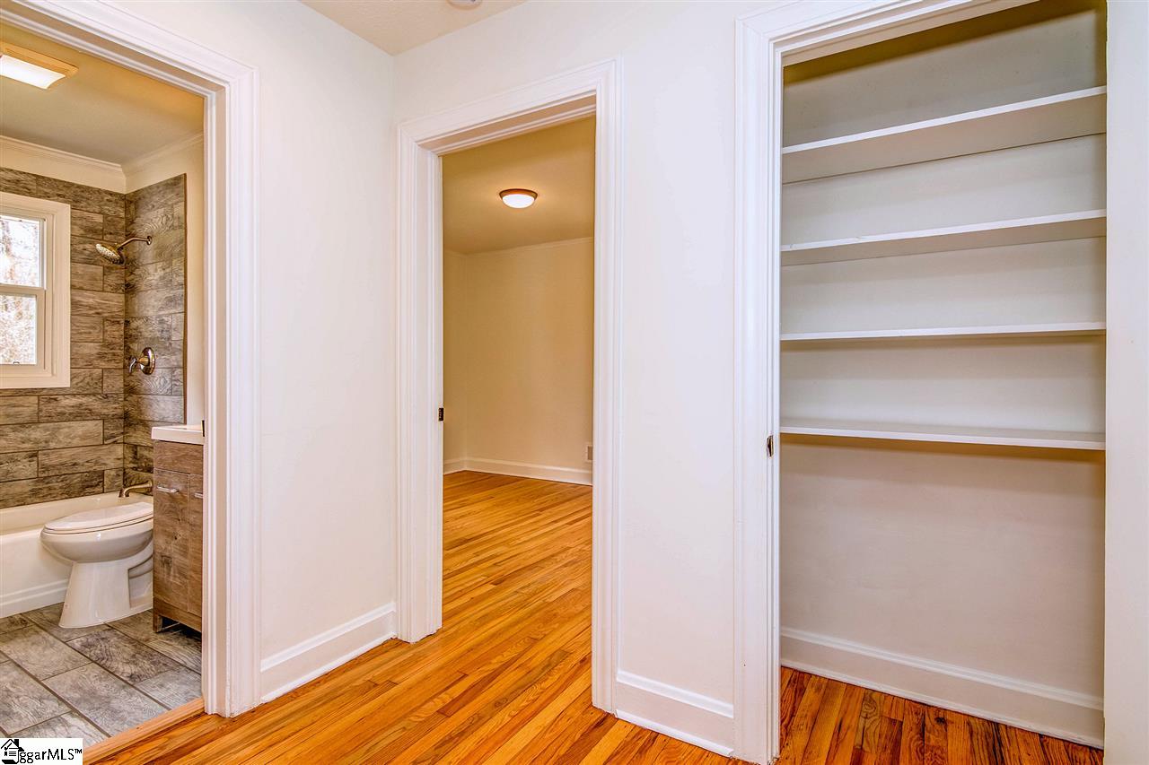 302 South Wingate Road Greenville, SC 29605 - Photo 31 of 36 Gallery Image 31