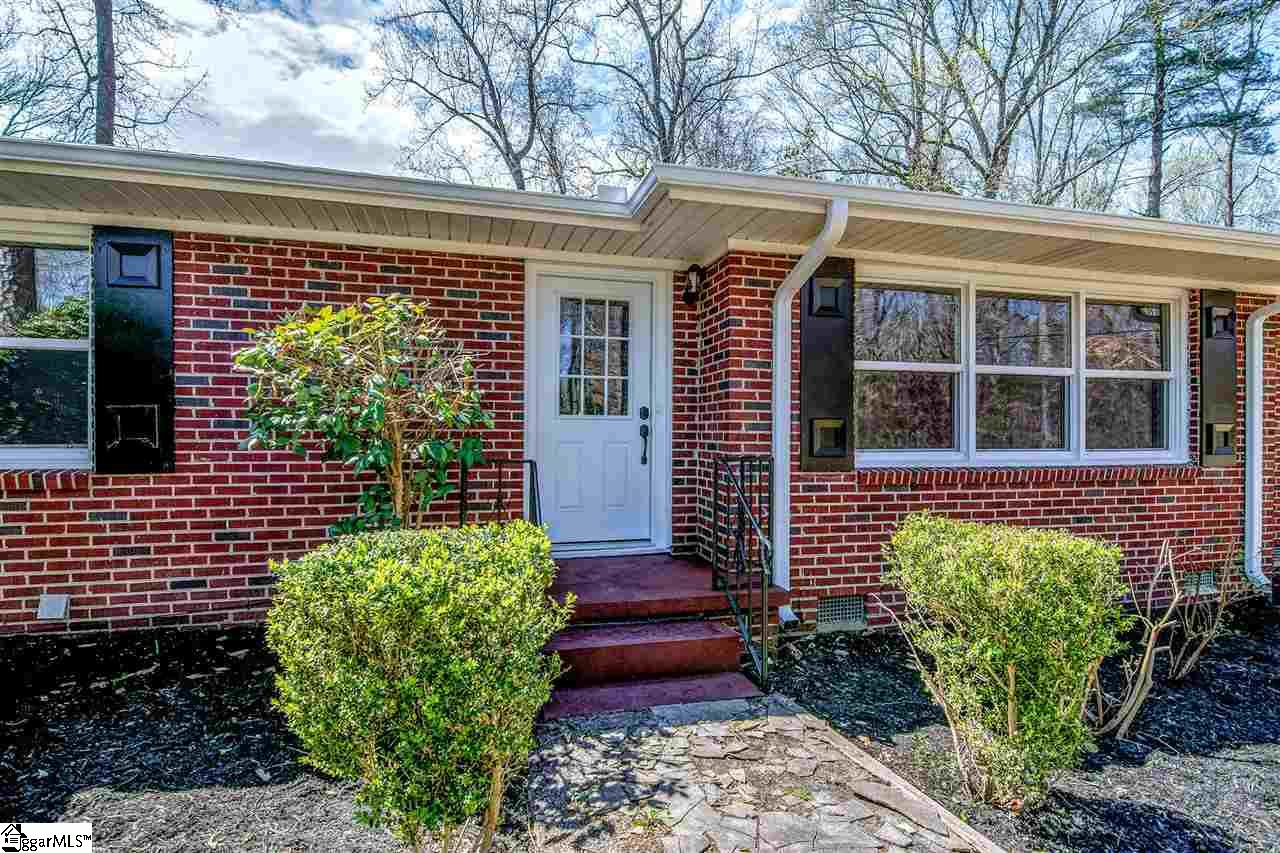 302 South Wingate Road Greenville, SC 29605 - Photo 9 of 36 Gallery Image 9