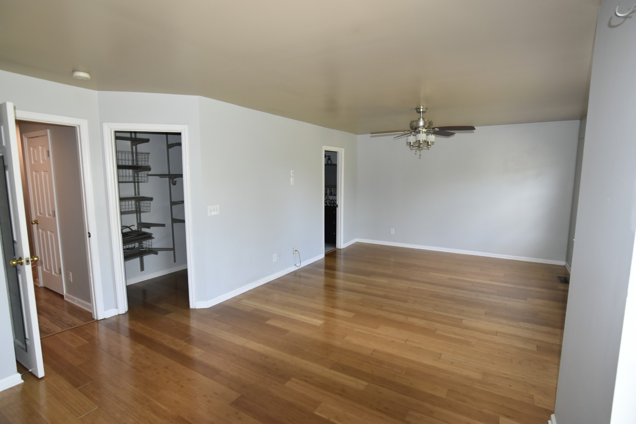 515 Huntington Ridge Drive Nashville, TN 37211 - Photo 22 of 42 wooden floor in an empty room