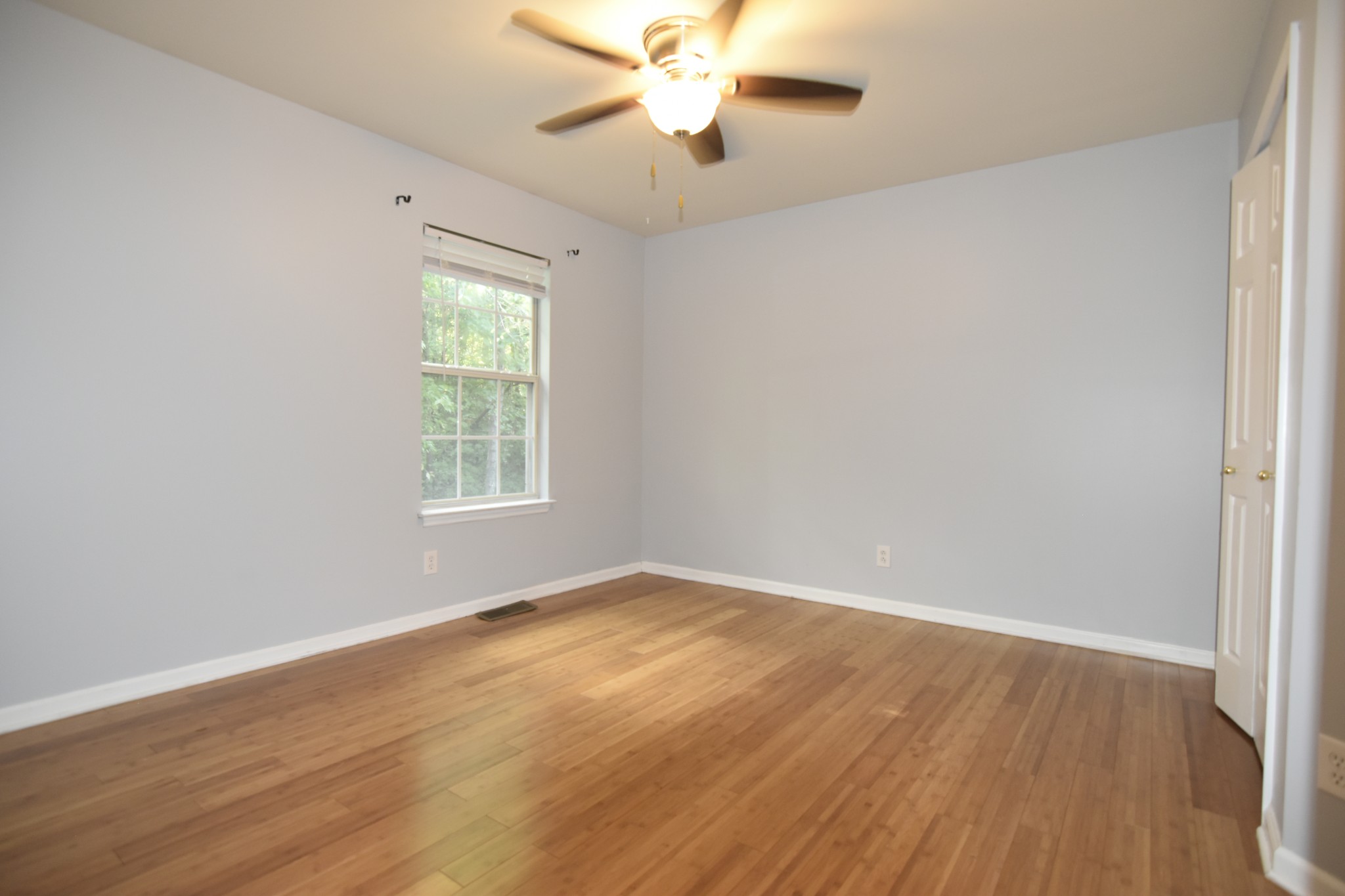 515 Huntington Ridge Drive Nashville, TN 37211 - Photo 33 of 42 a view of empty room with wooden floor and fan