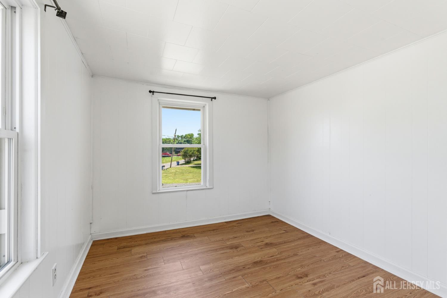 39 Kearney Road Sayreville, NJ 08879 - Photo 29 of 40