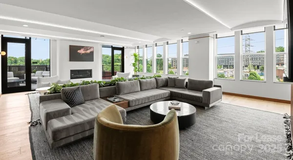 $3,260 | 300 East 36th Street, Unit C1, Charlotte, NC 28206