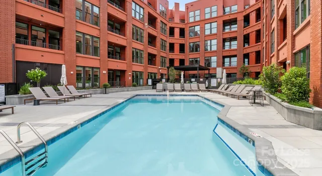 $3,159 | 300 East 36th Street, Unit C1, Charlotte, NC 28206