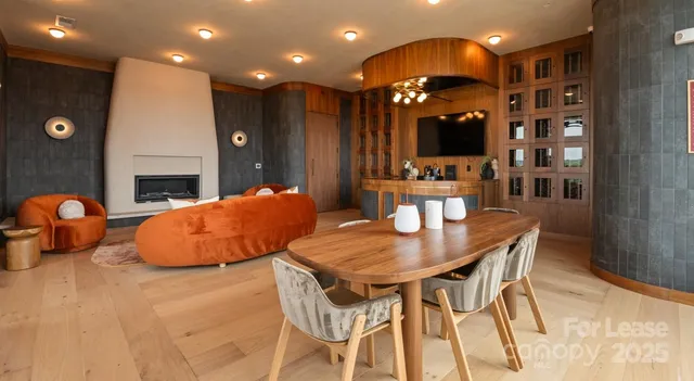 $3,159 | 300 East 36th Street, Unit C1, Charlotte, NC 28206