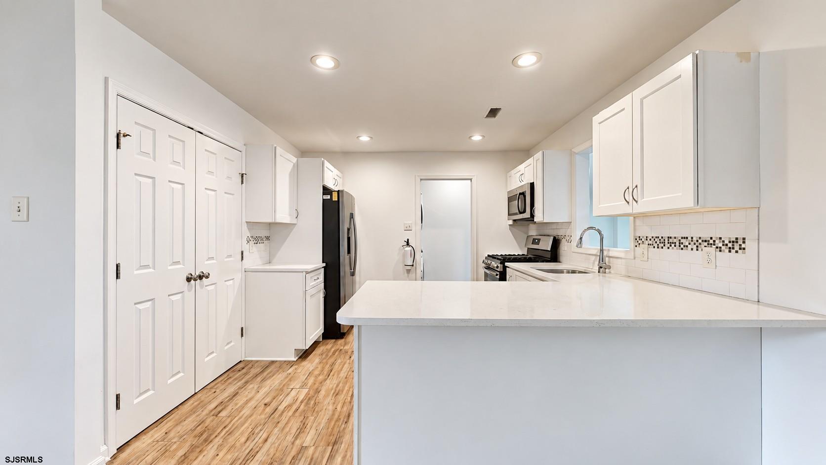 25 Bucknell Road, Unit YEARLY RENTAL Somers Point, NJ 08244 - Photo 5 of 41 Gallery Image 5