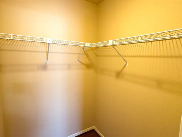 $1,800 | 9800 Pagewood Lane, Unit 2705, Houston, TX 77063