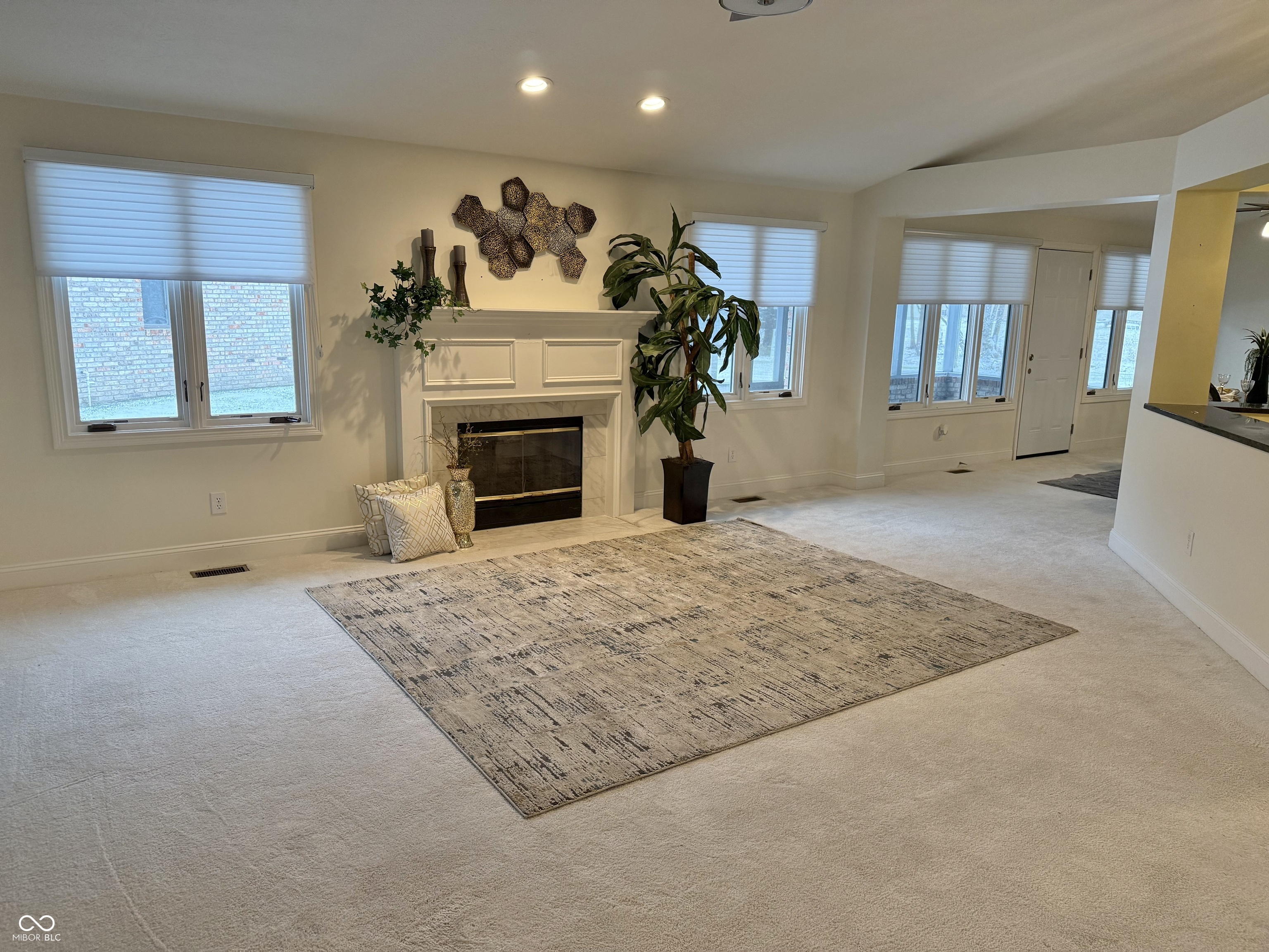 2407 Caramore Circle Anderson, IN 46011 - Photo 12 of 57