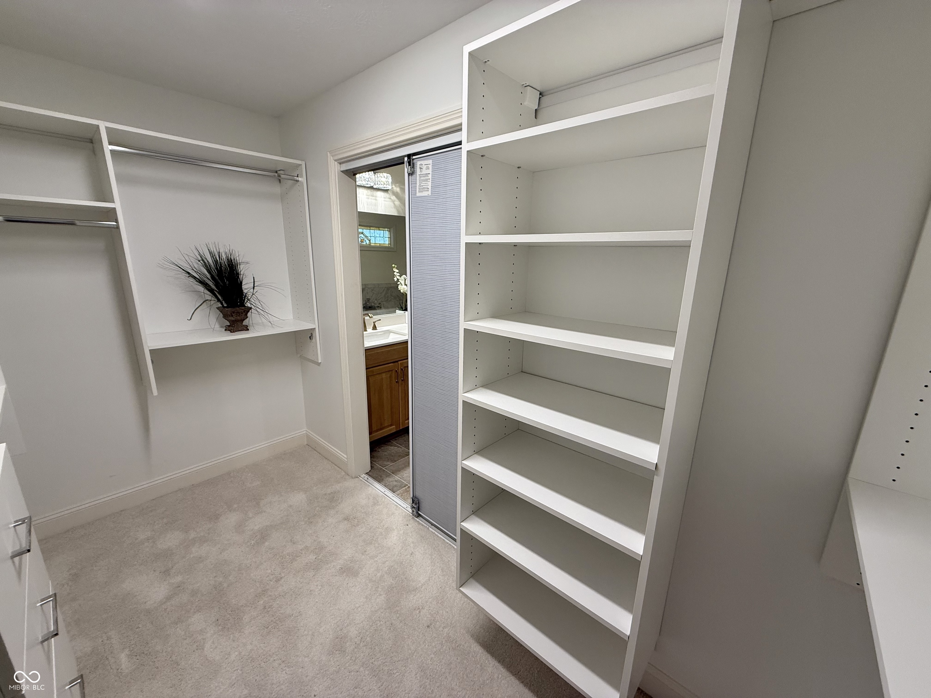 2407 Caramore Circle Anderson, IN 46011 - Photo 48 of 57