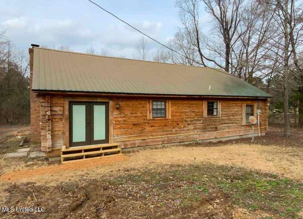 685 Gardner Road Holly Springs, MS 38635 - Photo 2 of 10 685 Gardner 2