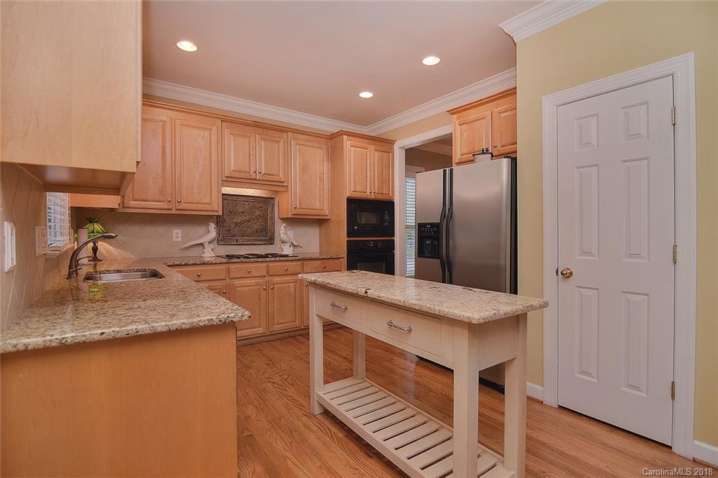 3102 Quiet Cove Tega Cay, SC 29708 - Photo 5 of 28 Gallery Image 5