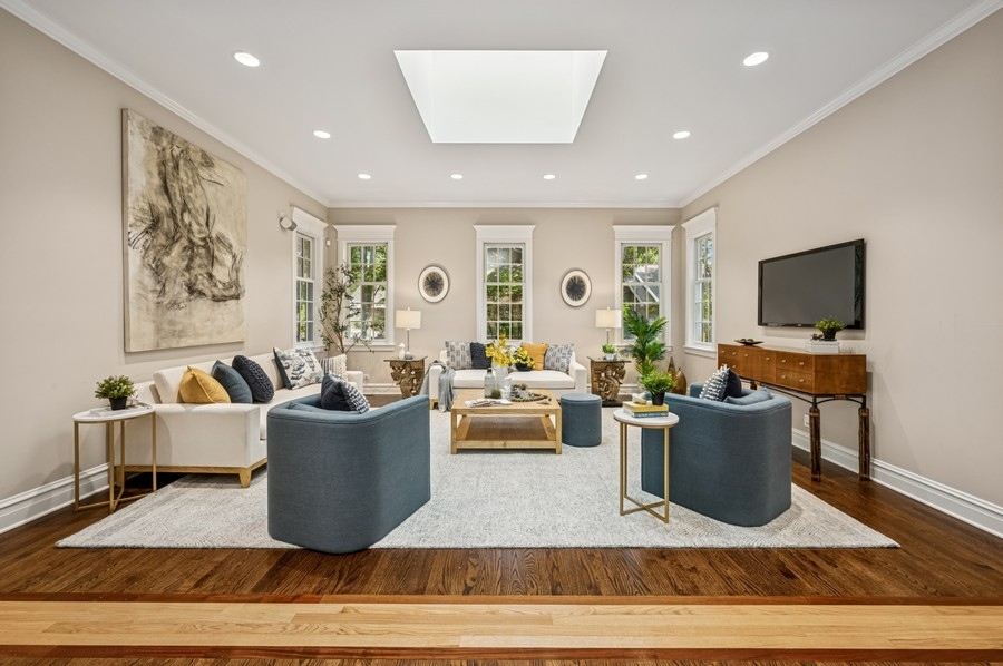 1025 Mohawk Road Wilmette, IL 60091 - Photo 14 of 47 a living room with furniture and a flat screen tv
