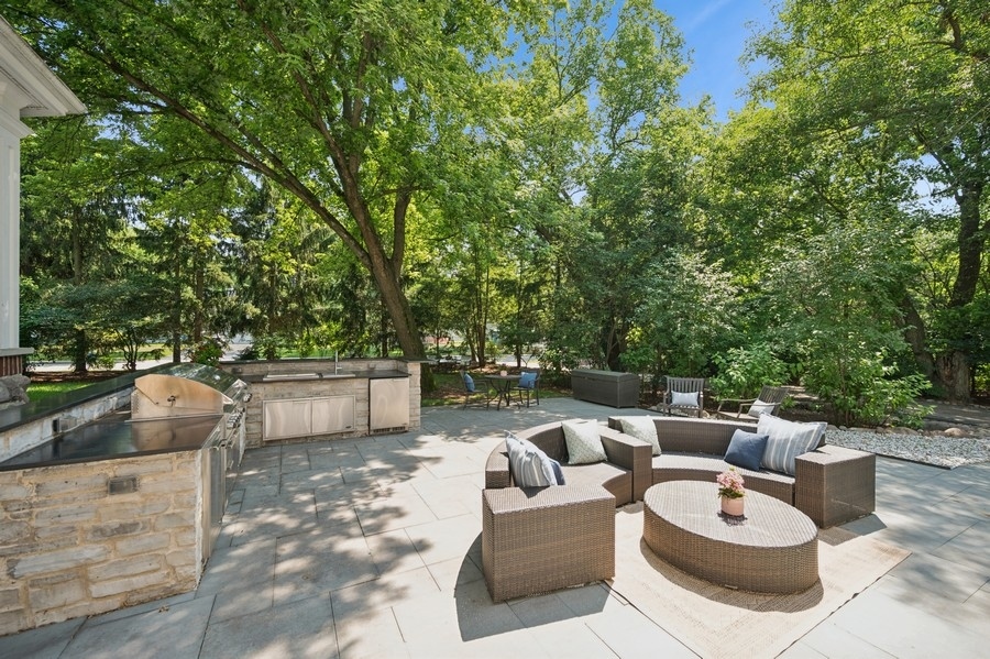 1025 Mohawk Road Wilmette, IL 60091 - Photo 41 of 47 a patio with patio a couch and chairs
