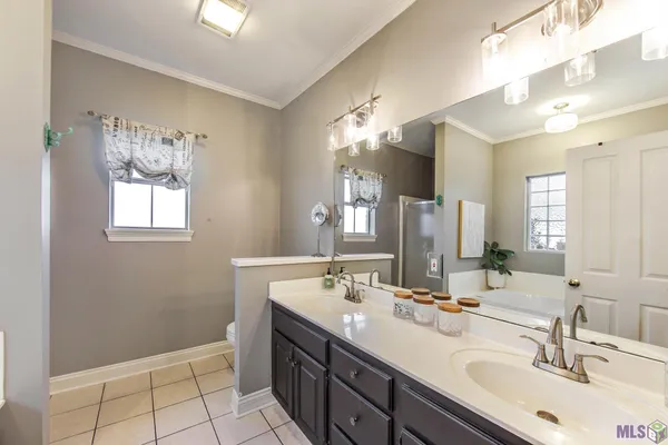 $305,000 | 121 Autumn Drive, Houma, LA 70360