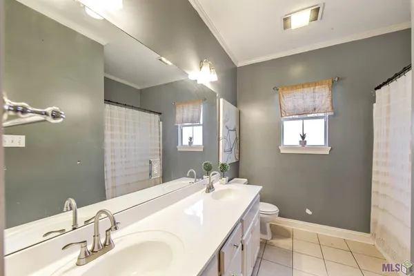 $305,000 | 121 Autumn Drive, Houma, LA 70360