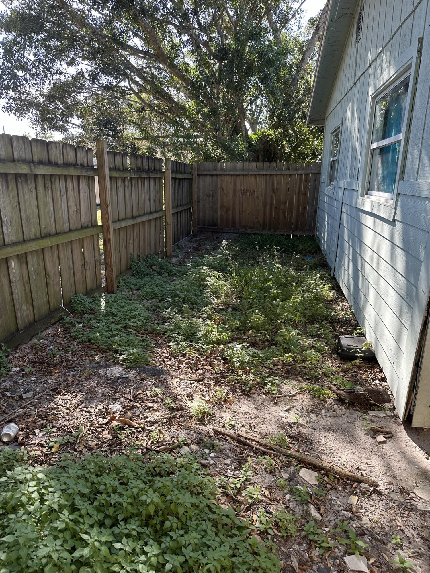 8534 Southeast Date Street Hobe Sound, FL 33455 - Photo 17 of 17 Back Yard