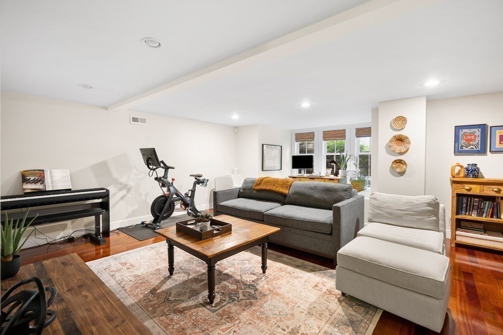 9 St Mary Road, Unit 9 Cambridge, MA 02139 - Photo 14 of 28