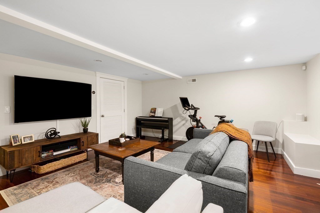 9 St Mary Road, Unit 9 Cambridge, MA 02139 - Photo 19 of 28