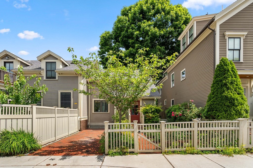 9 St Mary Road, Unit 9 Cambridge, MA 02139 - Photo 26 of 28