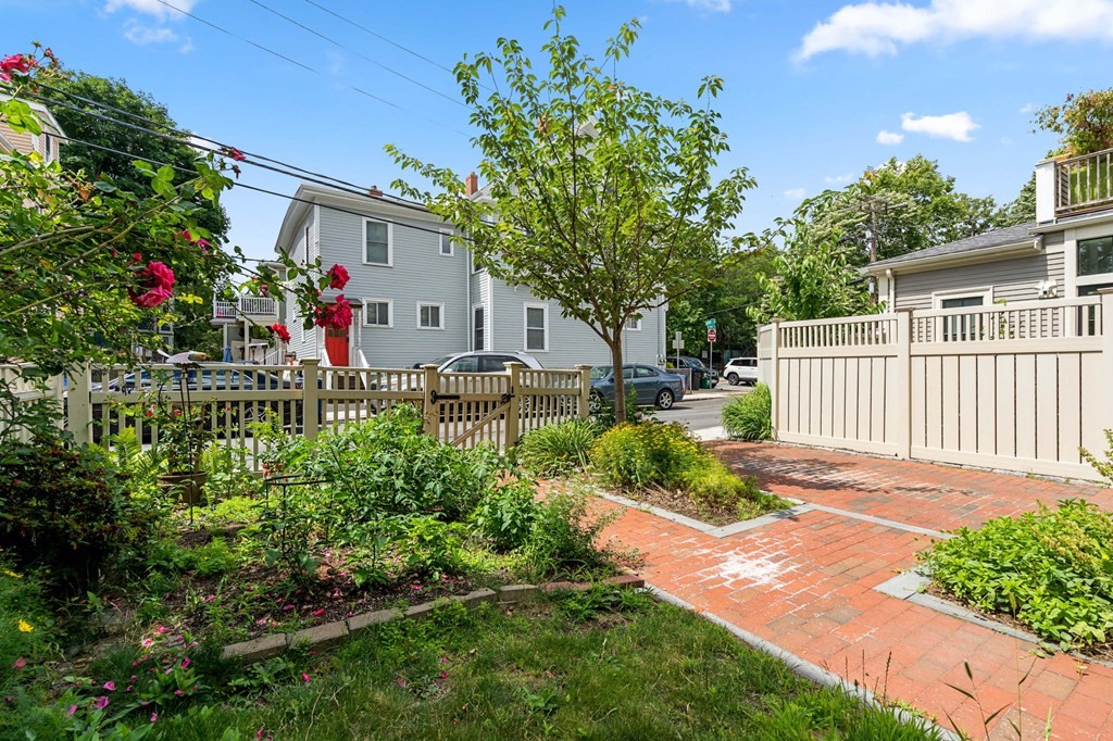 9 St Mary Road, Unit 9 Cambridge, MA 02139 - Photo 28 of 28