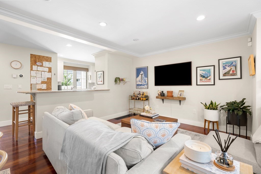 9 St Mary Road, Unit 9 Cambridge, MA 02139 - Photo 4 of 28