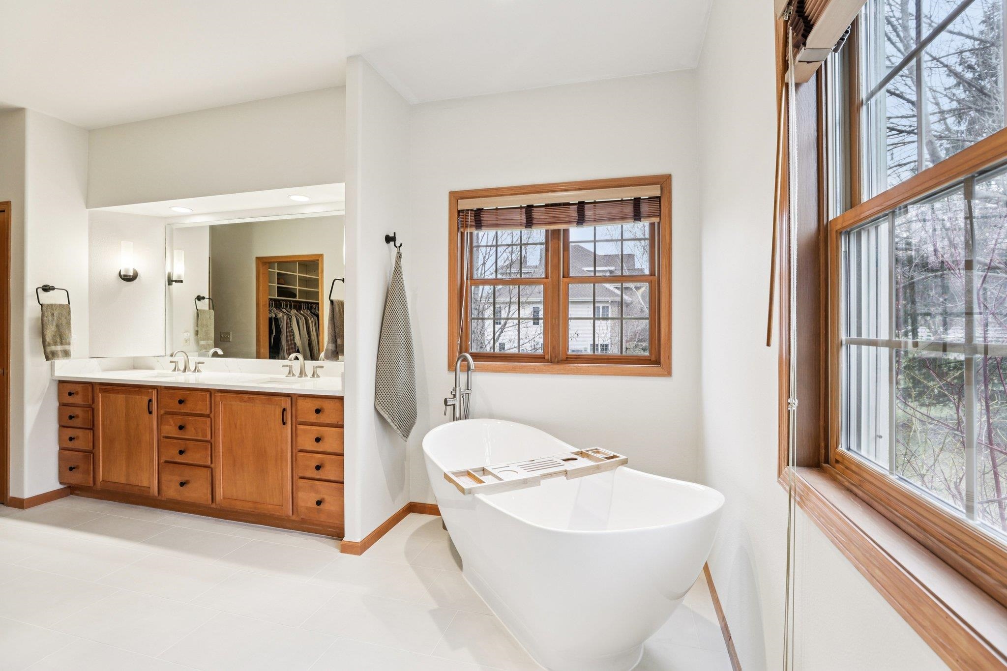 5654 Cobblestone Lane Waunakee, WI 53597 - Photo 23 of 76