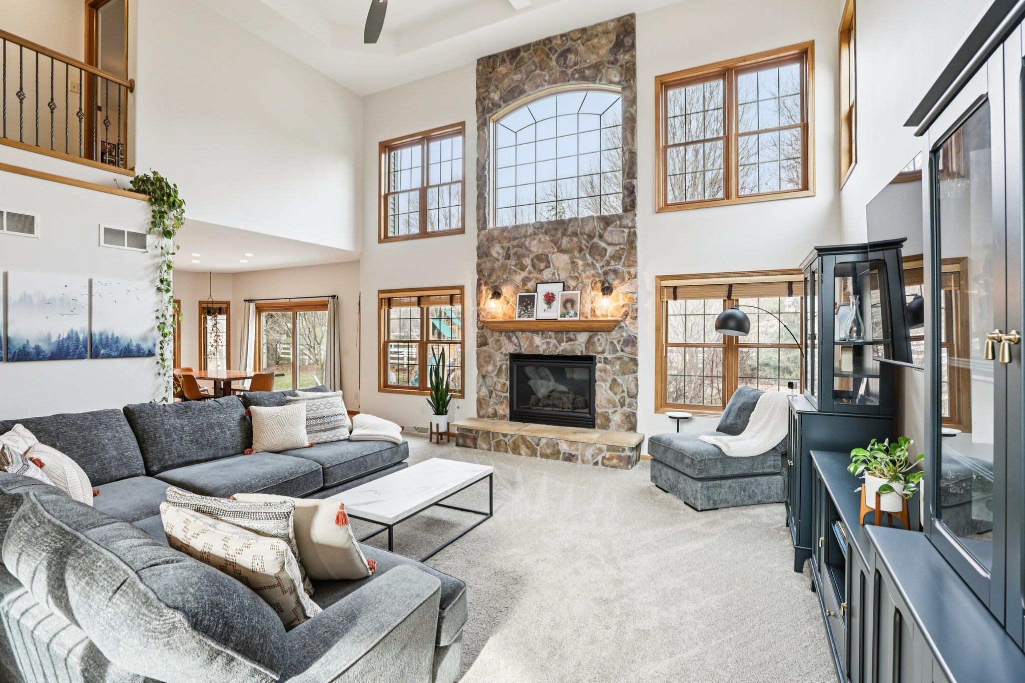 5654 Cobblestone Lane Waunakee, WI 53597 - Photo 8 of 76