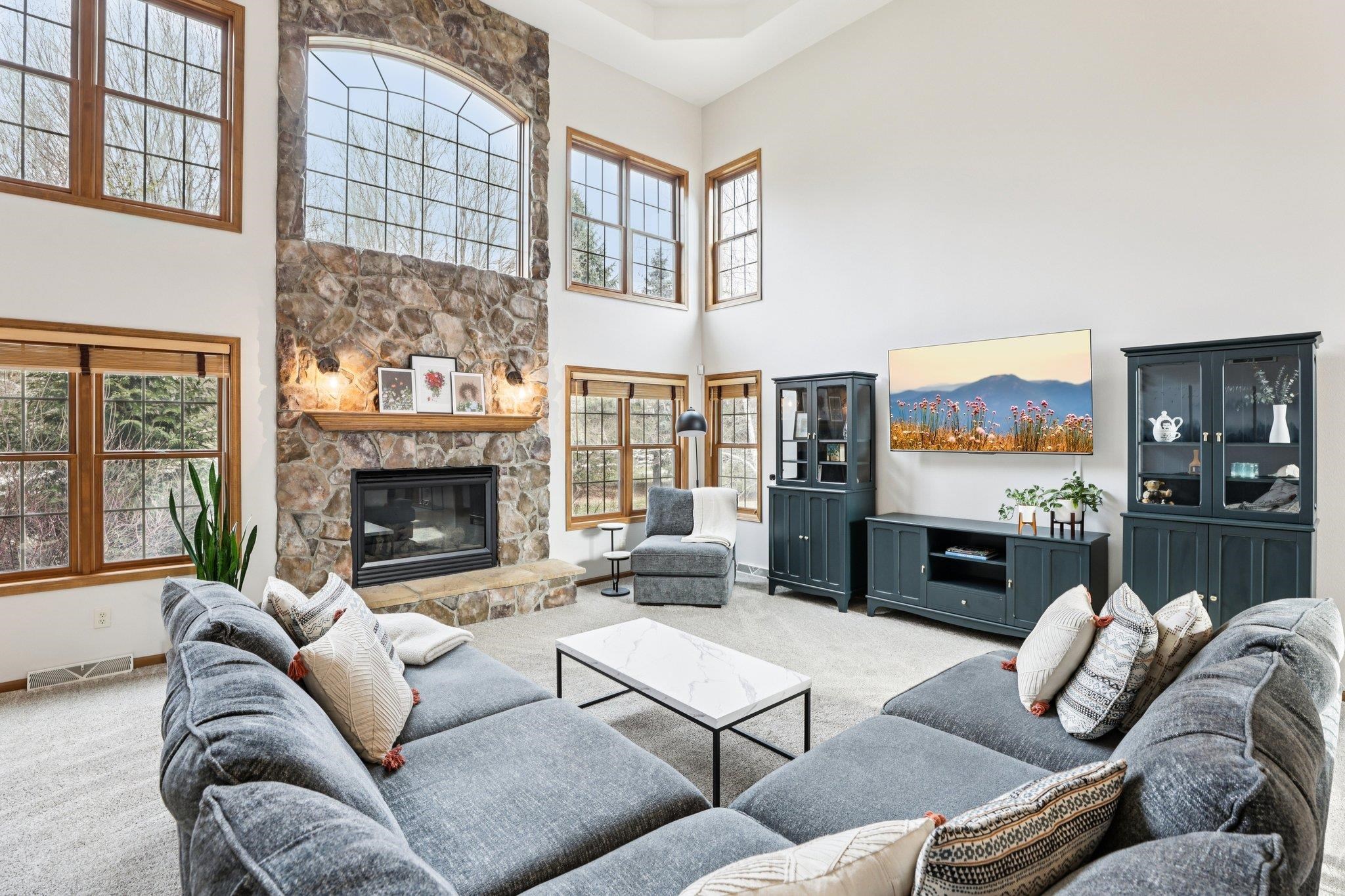 5654 Cobblestone Lane Waunakee, WI 53597 - Photo 9 of 76