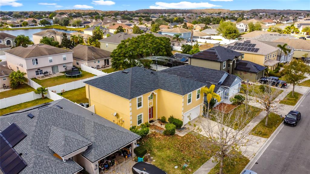 2620 Hunley Loop Kissimmee, FL 34743 - Photo 43 of 52 an aerial view of residential houses with outdoor space