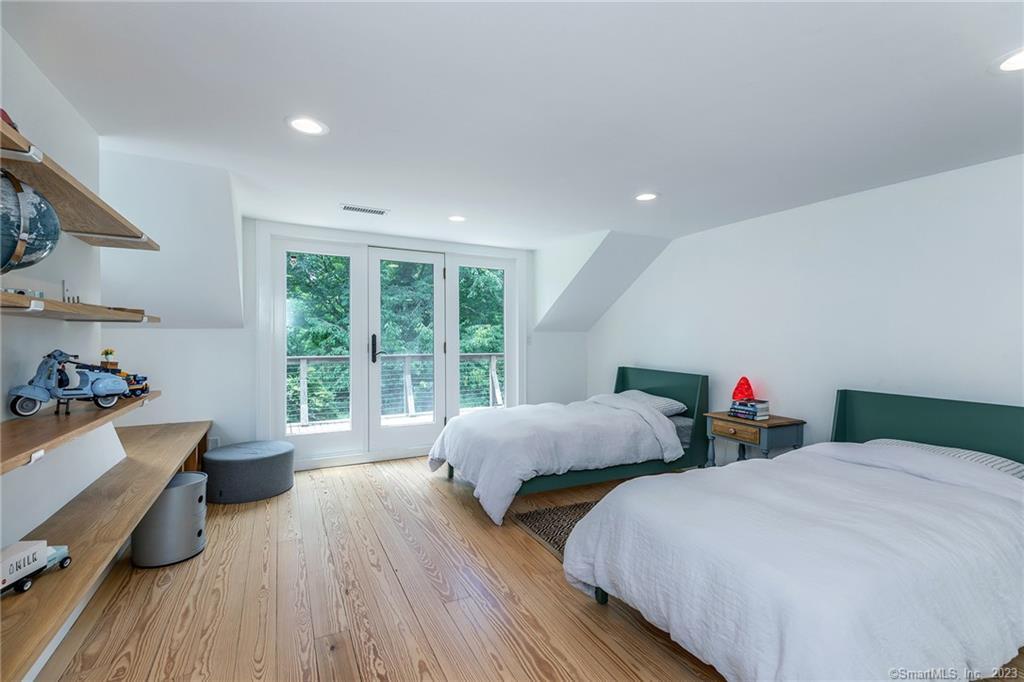 147 Wykeham Road Washington, CT 06793 - Photo 28 of 40 Bedroom #3 upper level.