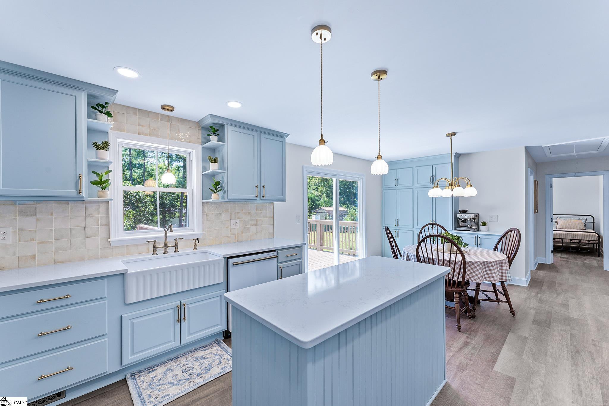 118 Kirby Street Landrum, SC 29356 - Photo 11 of 28