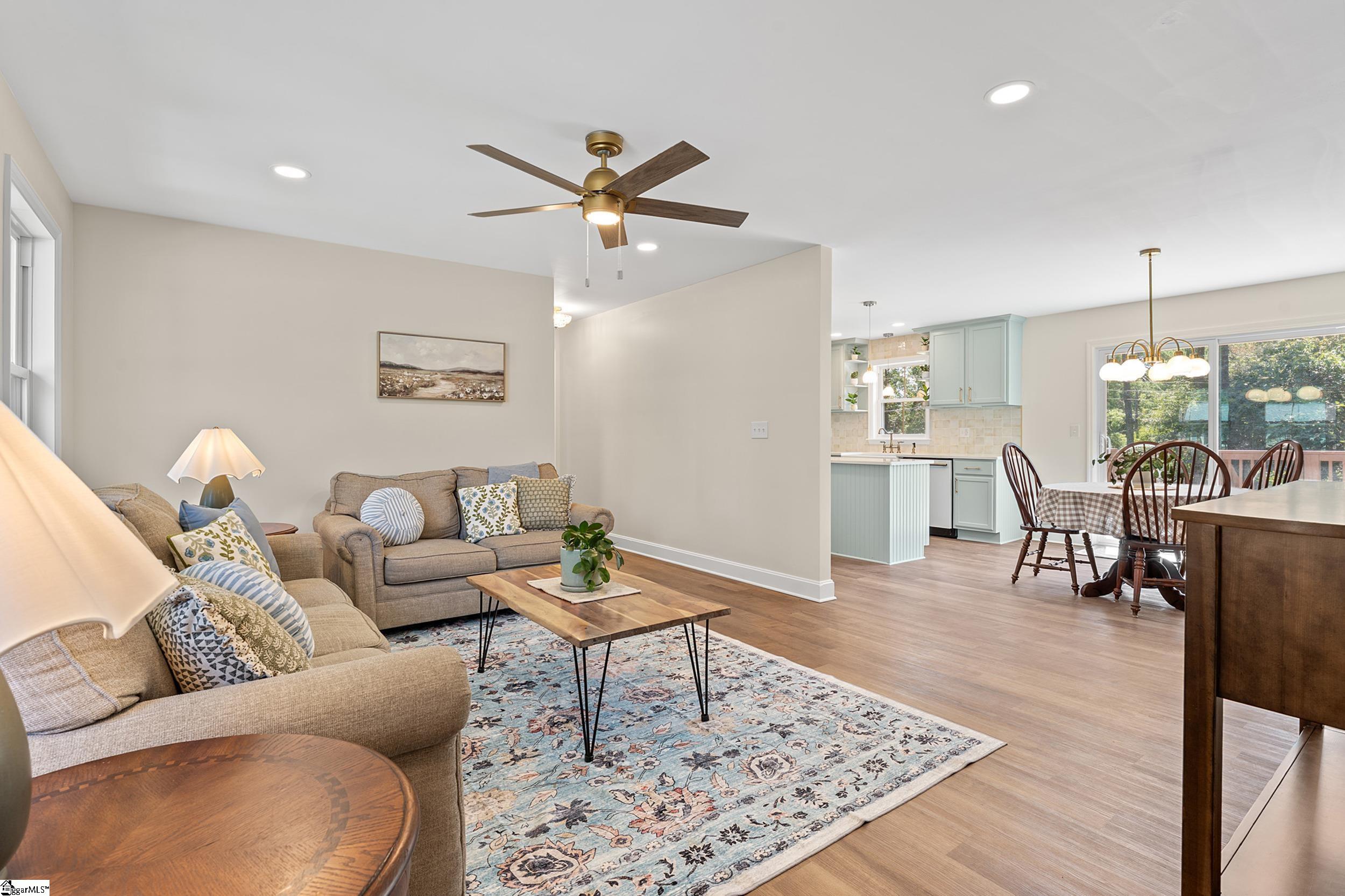 118 Kirby Street Landrum, SC 29356 - Photo 5 of 28