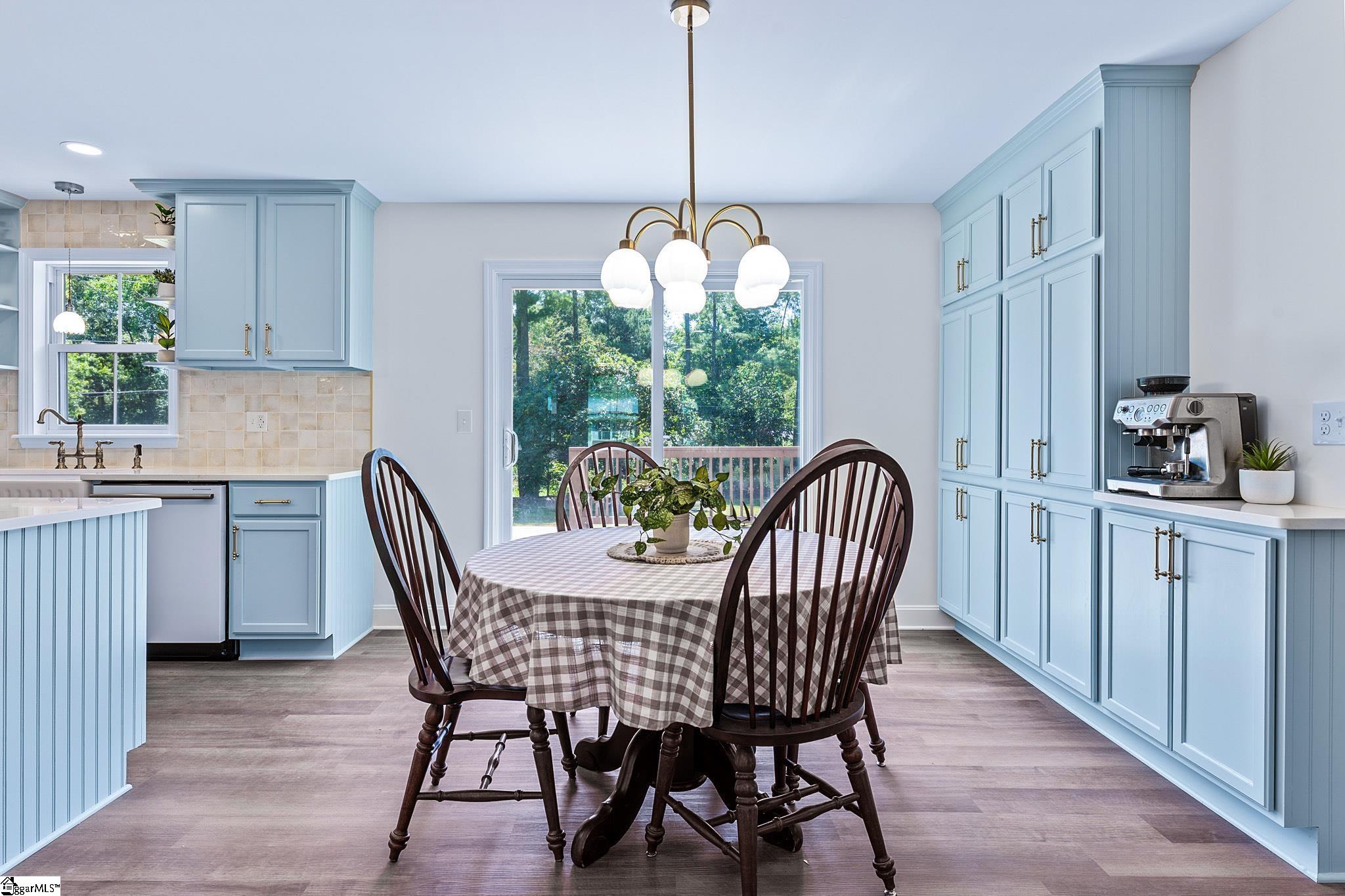 118 Kirby Street Landrum, SC 29356 - Photo 6 of 28