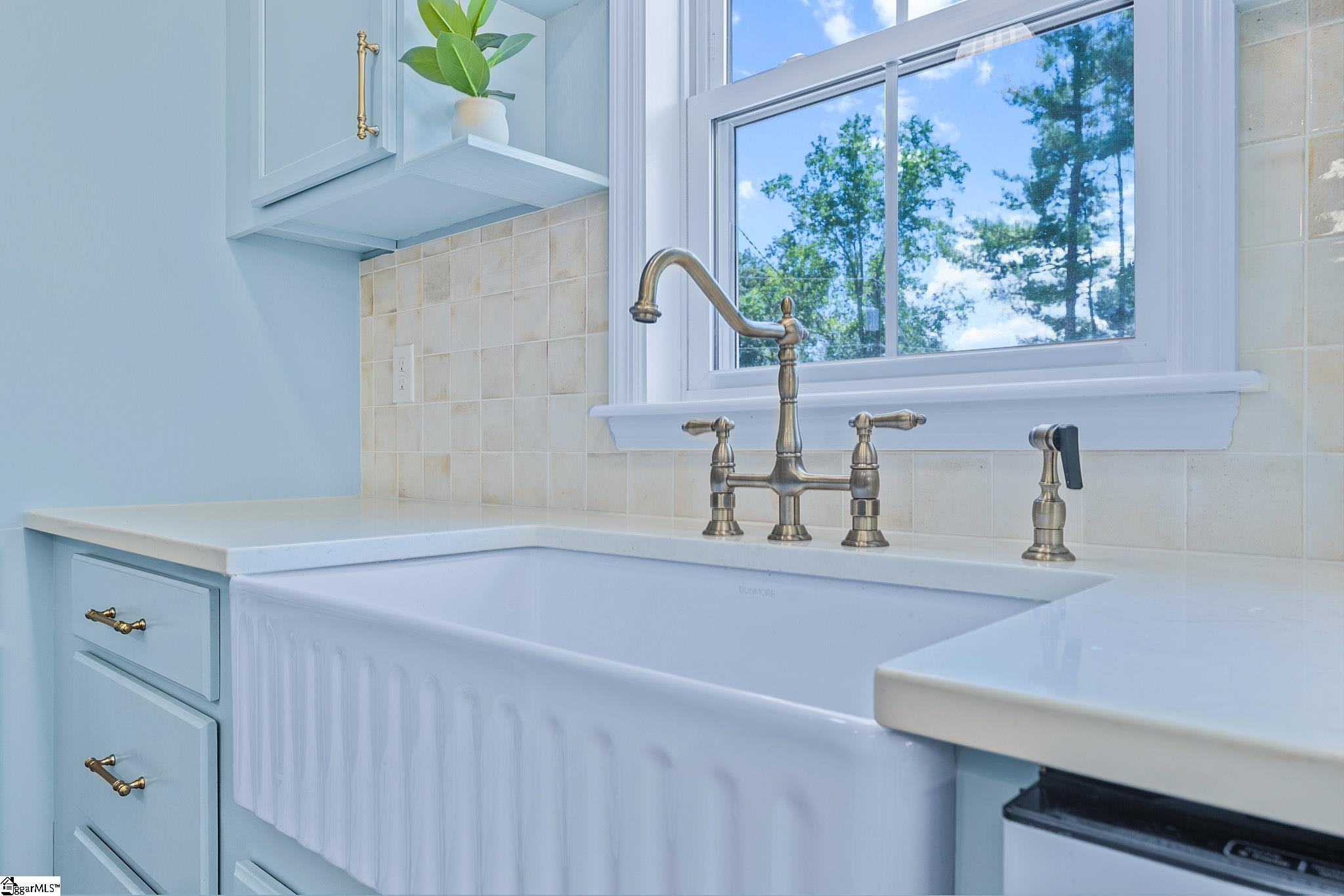 118 Kirby Street Landrum, SC 29356 - Photo 10 of 28