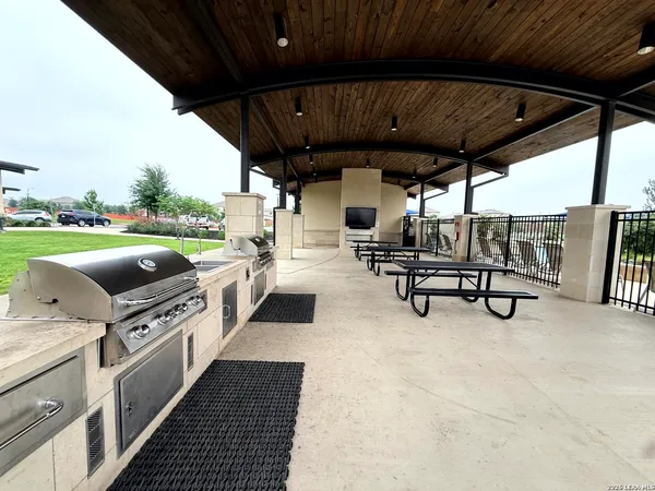 $2,300 | 22763 Tee Shot, San Antonio, TX 78261