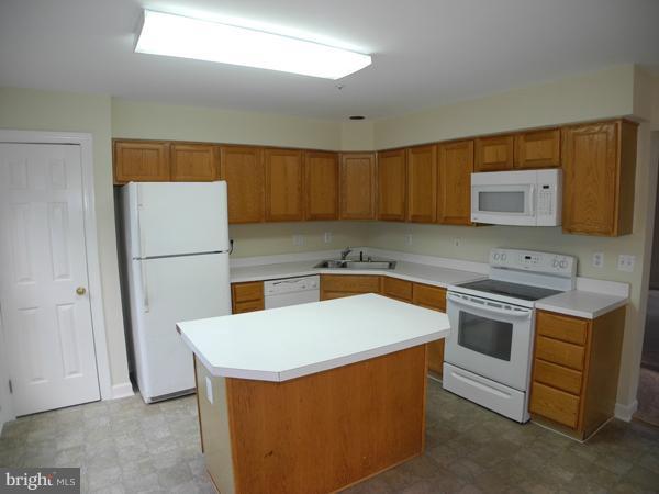 3534 Hammerstone Road Laurel, MD 20724 - Photo 4 of 29 Kitchen